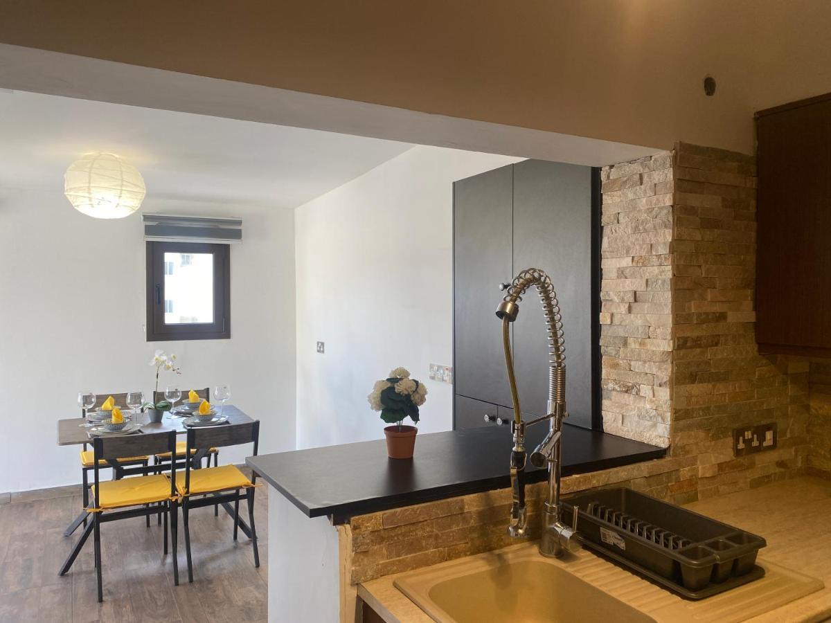 Philip Spacious Apartment Limassol Kültér fotó